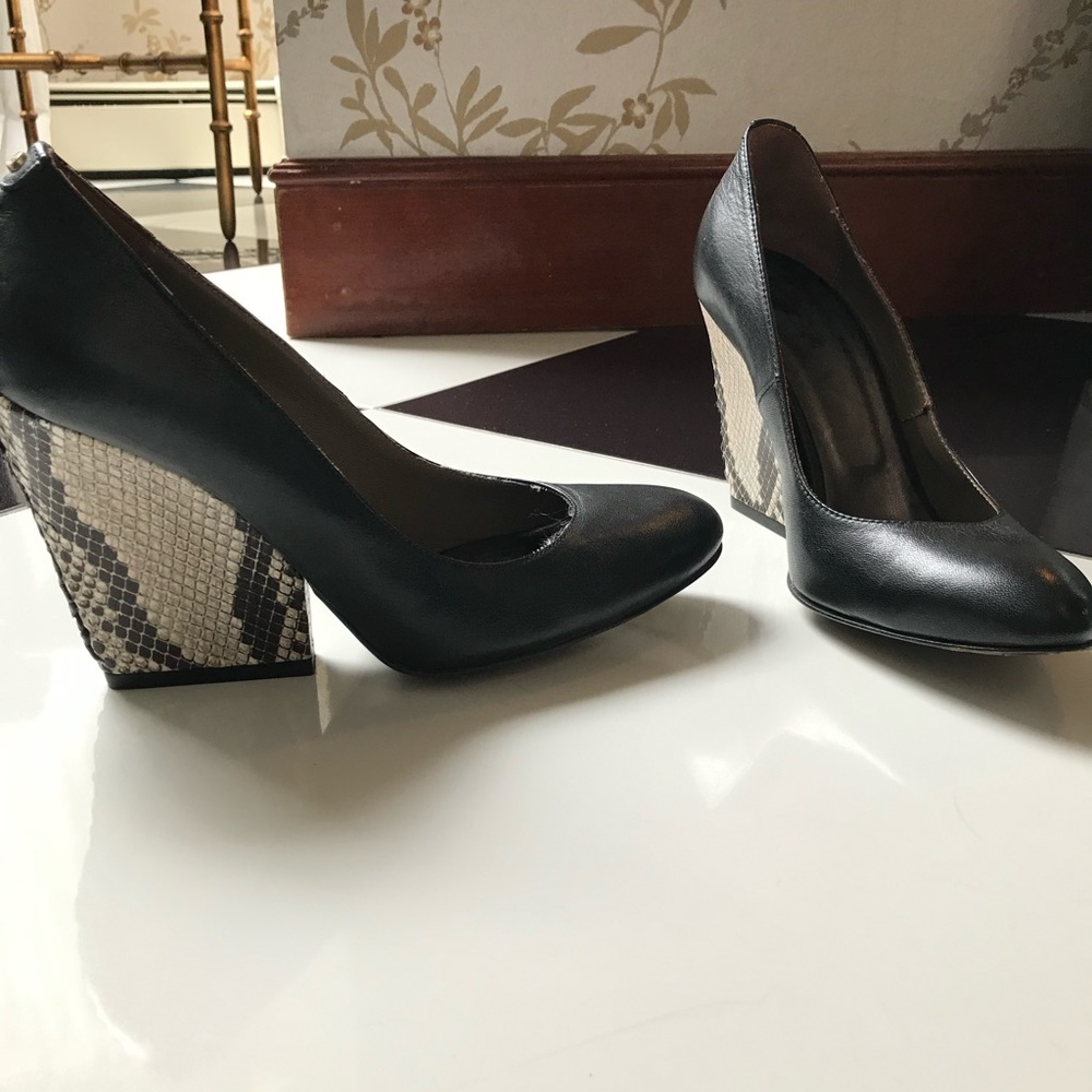Tory Burch heel